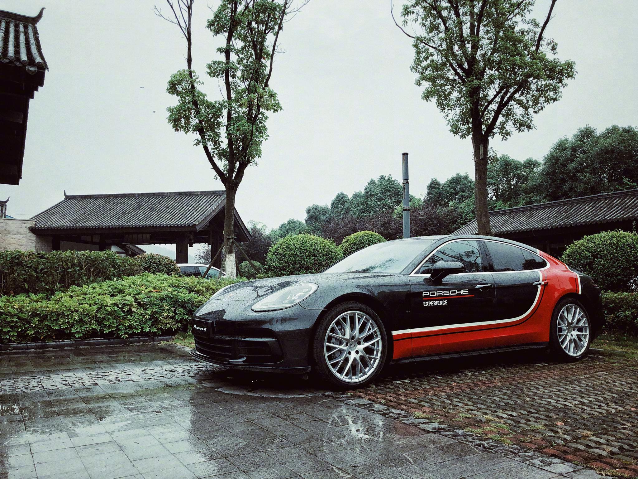 速递!新鲜的“保时捷“资讯全在这，看我就够了