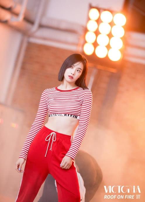 宋茜《屋顶着火》MV花絮曝光,网友:不拍戏怎么