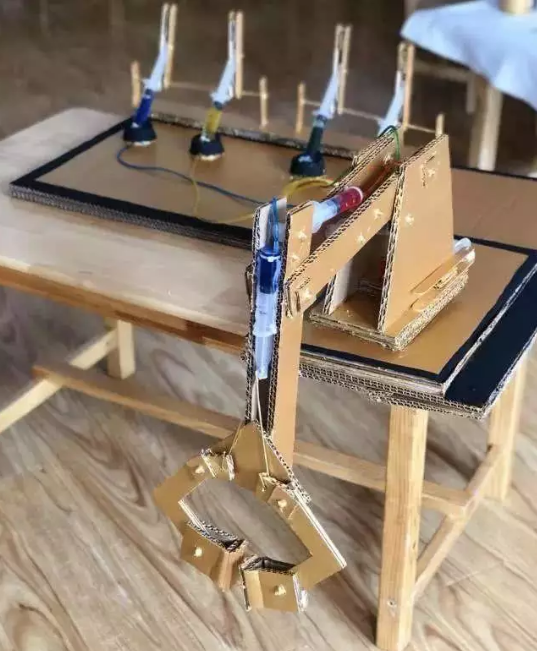 13个风靡幼儿园的自制教玩具,材料简单,看完就