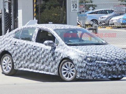 丰田三厢卡罗拉谍照曝光 将于年底上市