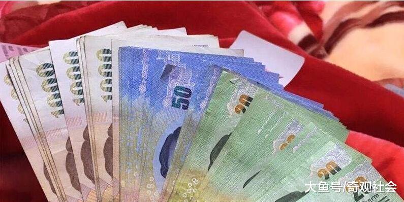 到泰国旅游至少要带5000元人民币这是真的吗