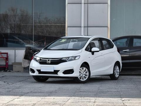 两厢车人气王本田飞度VS大众POLO 看完就知道该选谁