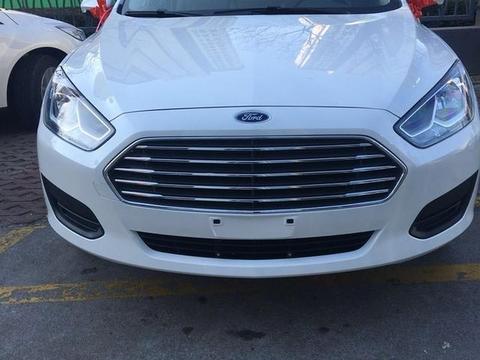 人生第一辆属于自己的车 福睿斯