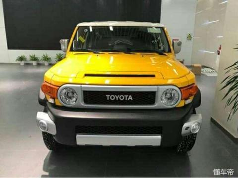 丰田FJ酷路泽2018款4.0自动四驱中东版配置信息解读