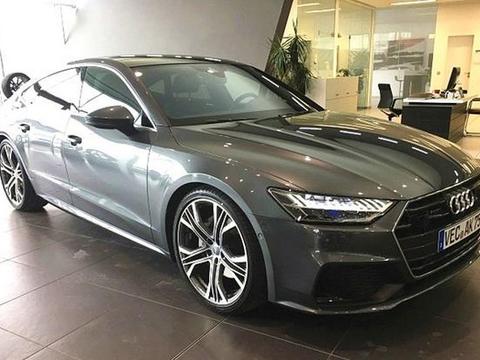 它是奔驰死对头，动力比宝马6系还牛，3.0T V6配四驱！