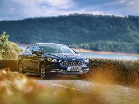 试驾丨2025福特全系产品电气化，新蒙迪欧插电混动版擦枪迎战