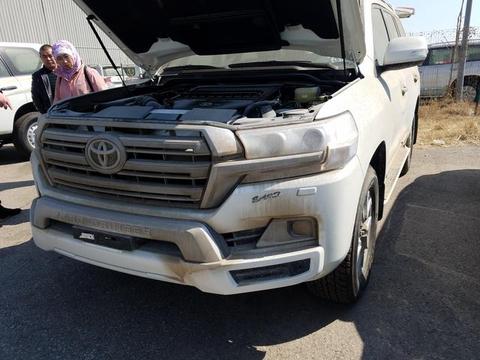 宁夏矿主直言陆巡5.7续航太差，跑矿山还得柴油酷路泽4500有劲