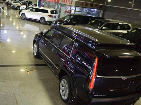 凯迪拉克凯雷德2017美规6，2汽油，奢华级的大型suv