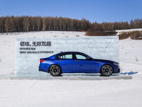 宝马百年的不懈创新，再次成就这款BMW M灯塔车型的辉煌