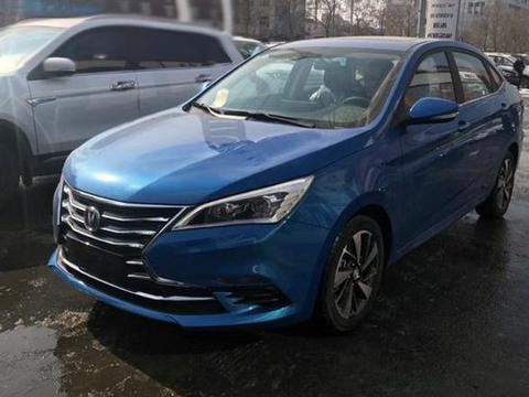 只卖5万的国产版“雷克萨斯”，外观值十万，看到内饰朗逸都怕了