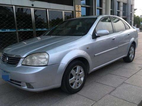 花1万2买辆别克凯越练手, 当打开后尾箱的那一刻, 整个人呆住了