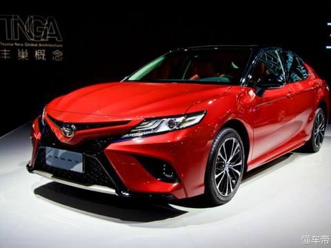 20万的凯美瑞、20万的阿特兹、20万的迈腾，网友：差距真大