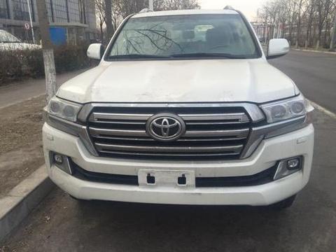 中国最受欢迎的柴油硬派越野 17款陆地巡洋舰4500