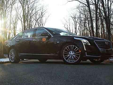 34万的“总统一号”，电磁悬架铝合金车身，车长5.2m比奔驰S还大