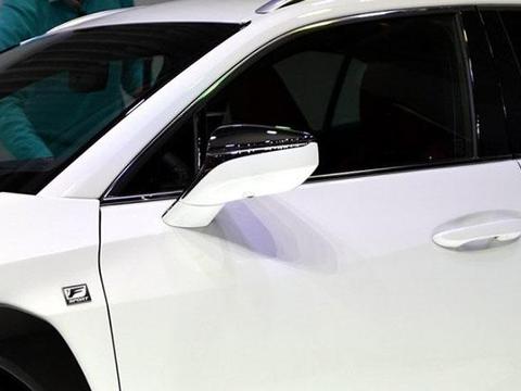 雷克萨斯终于憋不住了！23万的纯进口SUV将入华，还要买X1、Q3