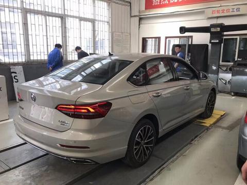 朗逸PLUS 280TSI实拍，新设计真的大气，LED大灯一亮帅到掉渣