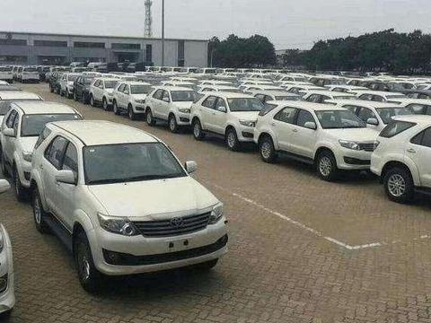 丰田又出新款SUV, 7座布局, 比丰田霸道帅太多, 仅售23万