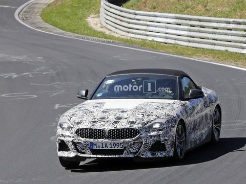 宝马Z4内饰谍照曝光 将于下半年正式亮相