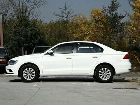 这款厚道的合资车，安全配置不简配，全系带有ESP