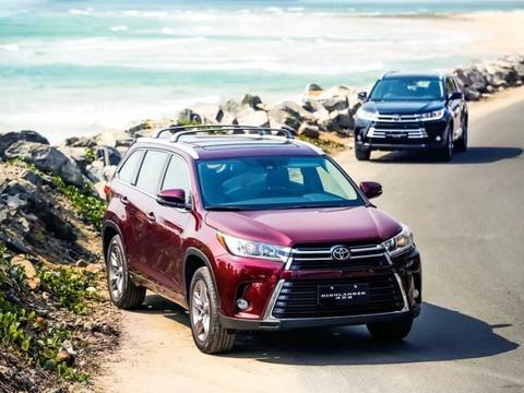 2018继续抢！被中国人抢了10年的中型SUV标杆，新款上市！