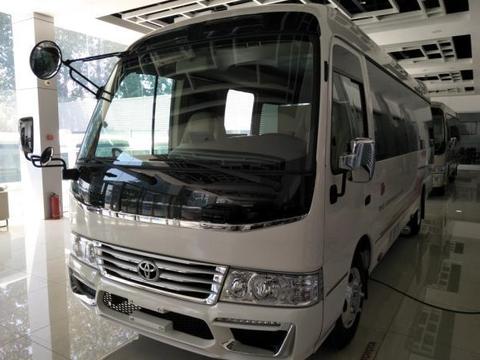 最新丰田考斯特13座价格 奢华定制版