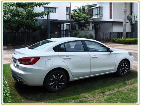 买朗逸后悔！这车比思域漂亮，四独悬标配ESP，