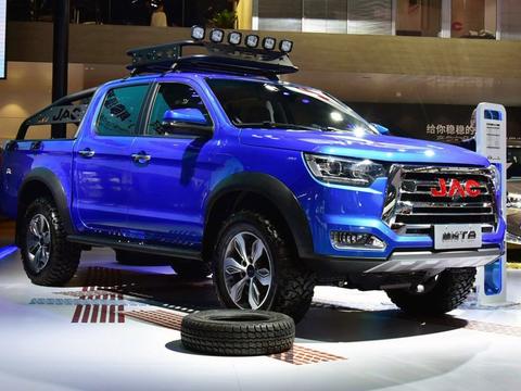 国产最新硬汉大皮卡，外观直逼60万的猛禽，价格却便宜50万