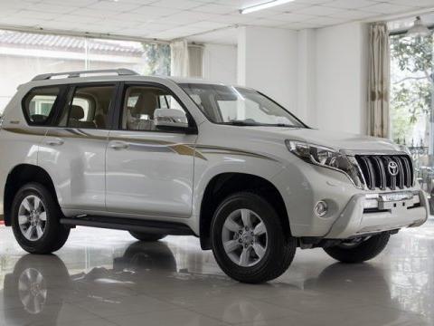 中东丐版霸道2700，盛行天下，大道有我，霸道汽车。