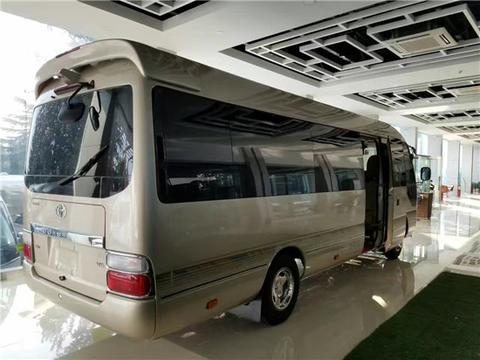 丰田柯斯达现车10座价格丰田柯斯达10座