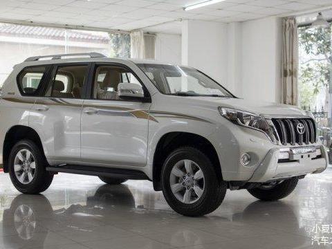 不凡操控性 18款霸道2700 领略无限风光