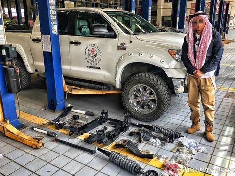 成都车友爆改丰田坦途, 美式大皮卡的风格引人瞩目