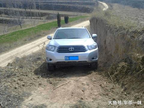 为什么都说, 上坡时别跟汉兰达, 下坡时千万别超凯美瑞?