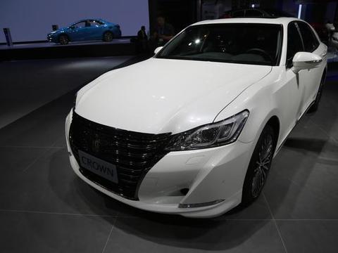 全新一代皇冠CROWN实拍，一汽丰田全系车型亮相六月深港澳车展