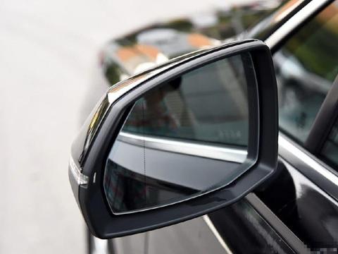 奥迪最失败的产物 比老款低40万都无人买