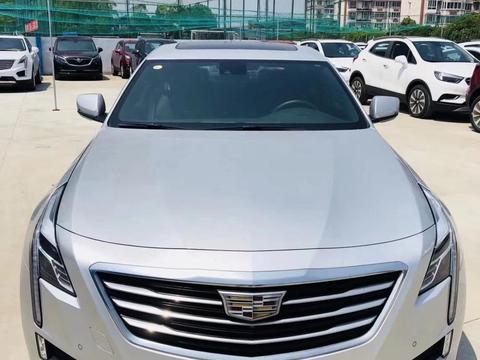 偶遇2016款凯迪拉克活动车, 工作人员: 马力怼到405匹, 按6折处理