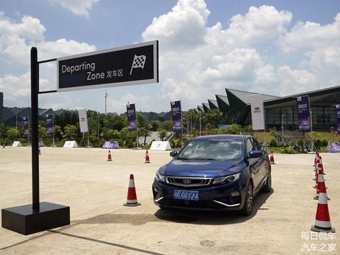 2018款帝豪GL 的1.4T发动机加速更给力 还有两个配置你一定喜欢