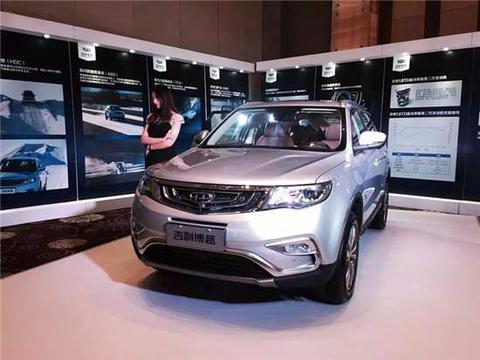 10万以下最卓越SUV，神作霸屏整一年，内饰杀爆30万级豪车