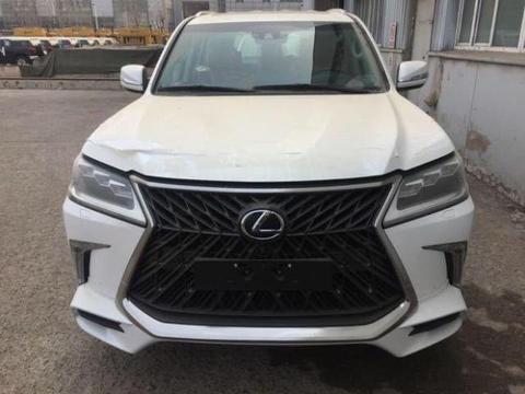 18款中东版雷克萨斯LX570限量版，狂野与奢华的交织。