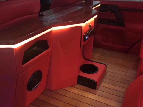 想要一辆与众不同的酷路泽吗？改装舒适航空座椅，高端大气！