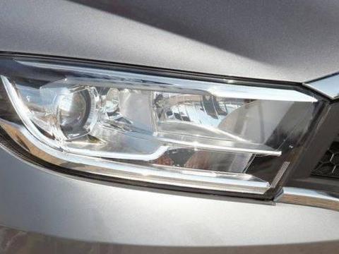 它比宝骏510大一圈还降1.7万! 配前轮独悬 四轮盘刹 仅4.6万!