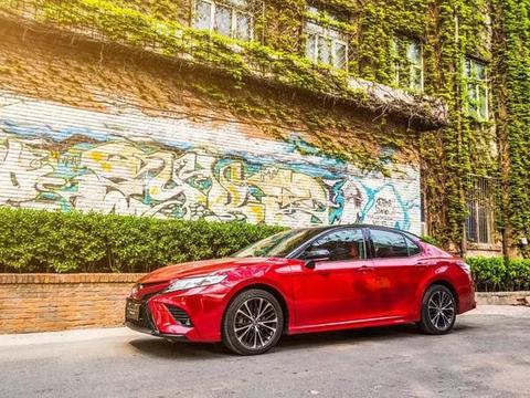 优雅的运动派 试驾全新凯美瑞2.5L锋尚版