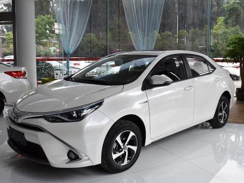 这车和卡罗拉是亲兄弟, 1.8L排量一公里2毛5, 直接放弃朗逸