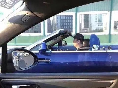 王思聪开劳斯莱斯上街, 网友喊王老板, 破天荒地打了招呼