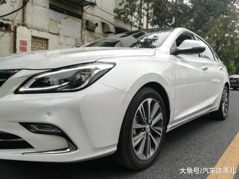 越来越多人买车都喜欢买这款, 太聪明了, 耐看又好开!