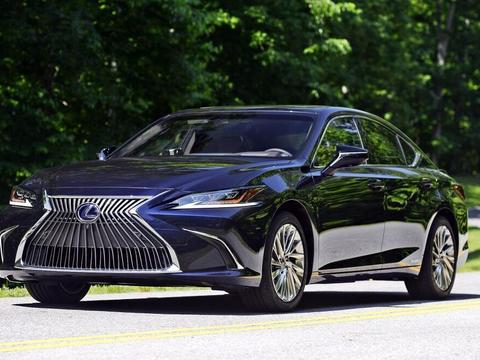 搭载全新动力总成, 新一代雷克萨斯ES来了, 颜值超越了奥迪A8