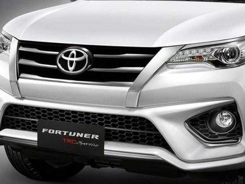 丰田全新紧凑SUV惊艳来袭, 帅到一塌糊涂, 完胜汉兰达!