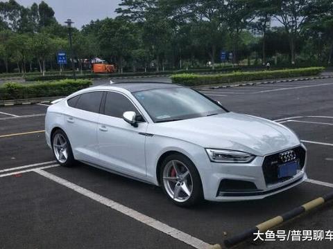 被遗忘的B级轿跑, 性能堪比保时捷, 带无框车门, 卖35万却没人要