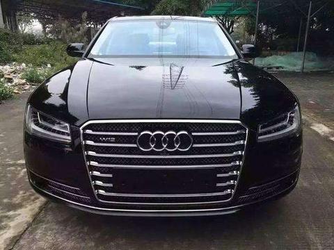 248万提奥迪: 车主想低调, 但掀开发动机舱后, 怎么低调?