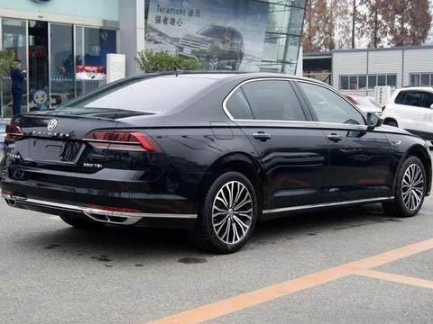 低调成熟有内涵，这车曾叫嚣奥迪A8， 大家觉得哪款车好啊