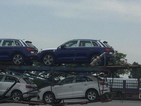 高速路偶遇一车全新奥迪Q5L, 网友: 实车真的是太帅了